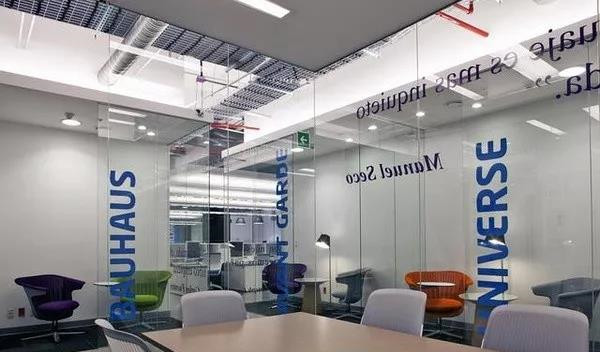 辦公室為何喜歡用密封固化劑地坪施工打造出獨(dú)特的裝修風(fēng)格？